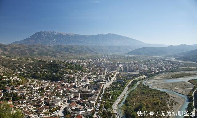 欧洲最穷的国家，风景优美却难改白眼狼本色，现在又想指望中国