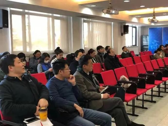 上财商学院召开教学改革会议，聚焦教学团队建设和教学成果培育工作