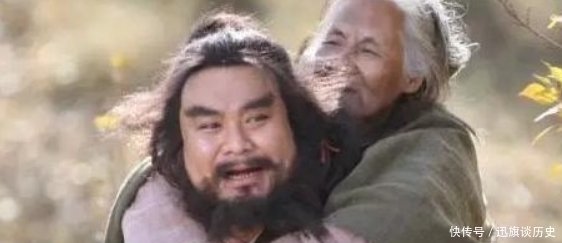 老娘被虎吃掉,李逵下意识说了句话,忽然看懂宋江为何带他一起死