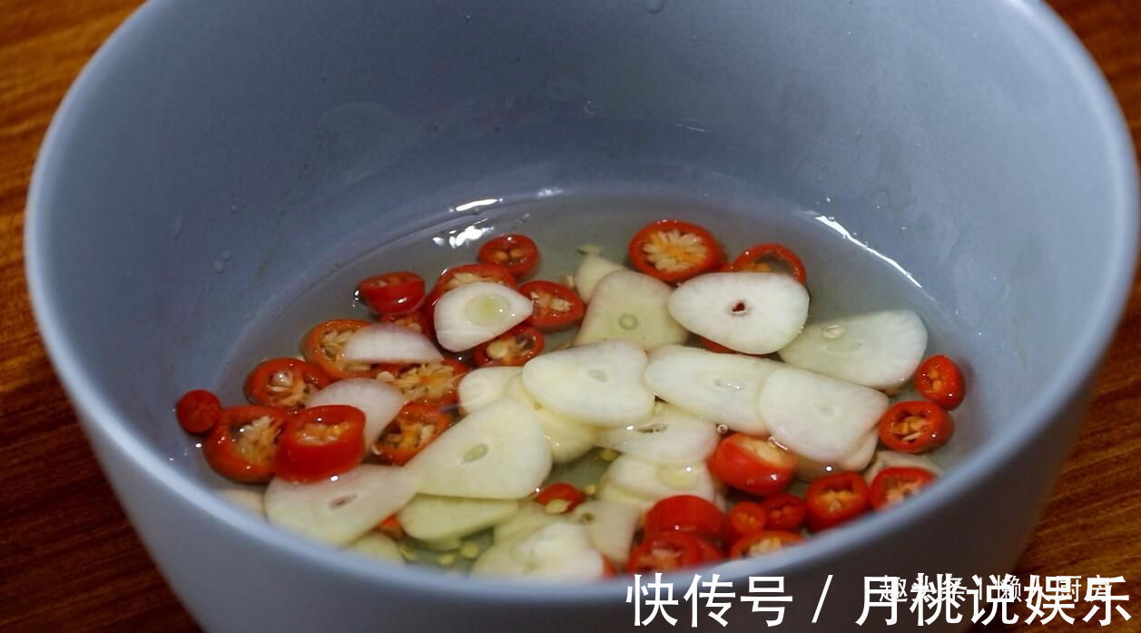 教你黄瓜最好吃的做法，脆嫩爽口，开胃解油腻，比大鱼大肉都好吃