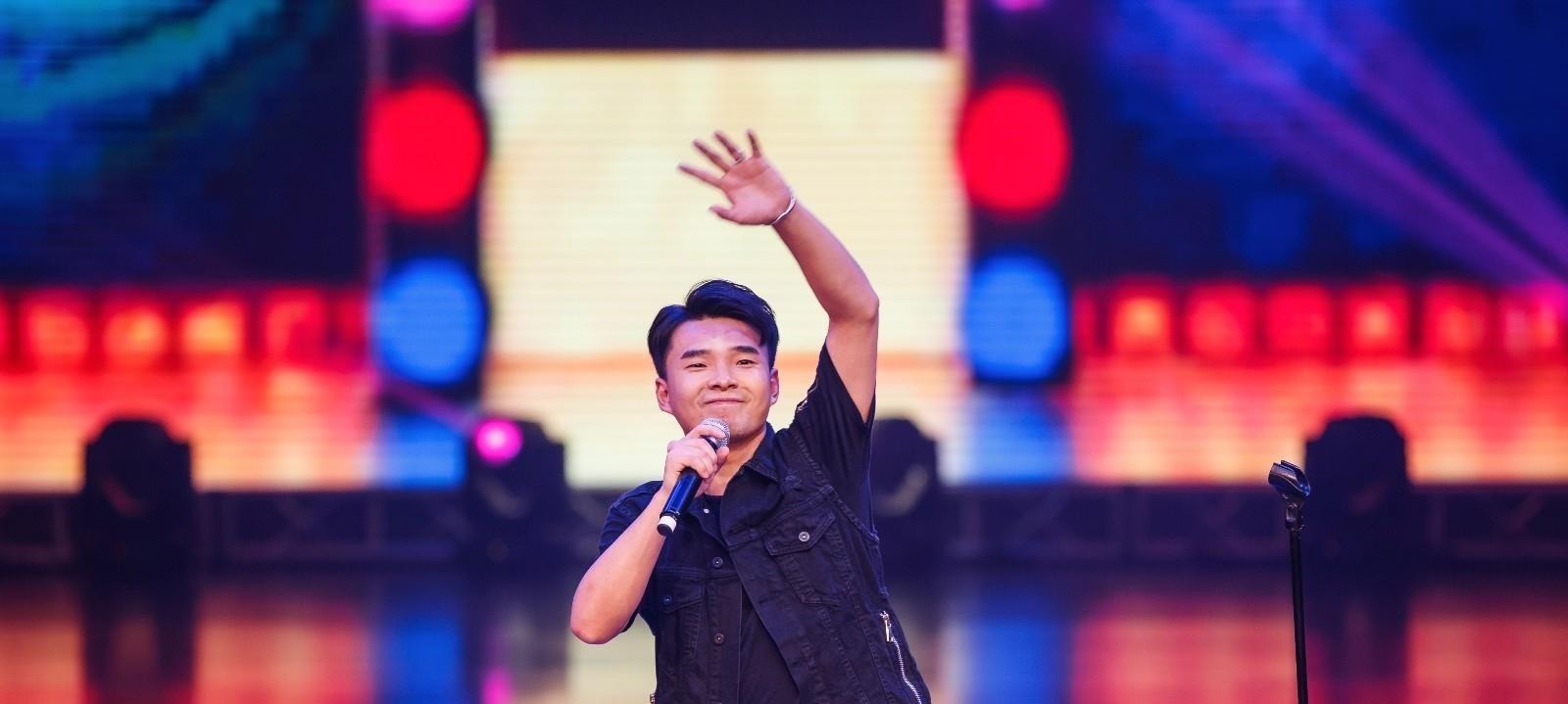 好声音第七季冠军旦增尼玛原来是“回锅肉”,今年的冠军有下落了