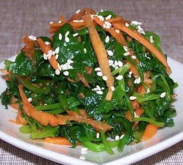 营养师|吃芹菜为什么不吃叶?营养师讲出真相,后悔现在才知道!