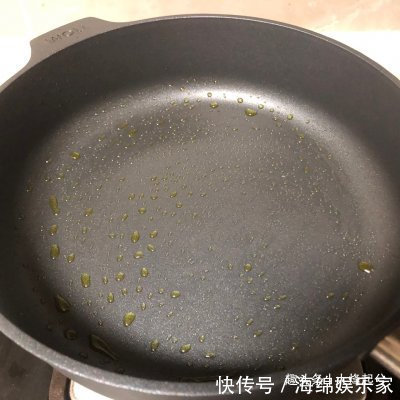 烤南瓜|奶香南瓜鸡蛋饼的懒人做法，简单美味