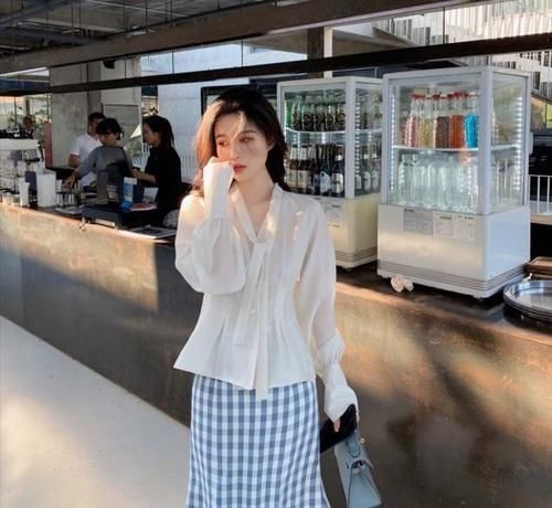 变美活教材漂亮小姐姐分享穿搭“美丽经”,10套时髦搭配送给你