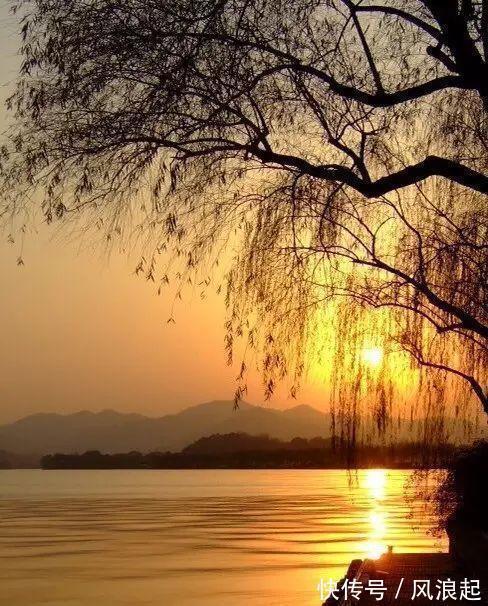 湛碧!范仲淹笔下的秋天被催出相思之苦,尾句惊艳,流传千古