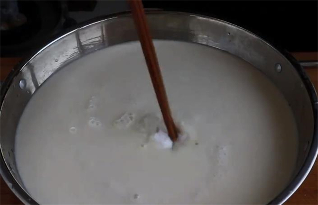 不用和面揉面洗面,教你最详细凉皮配方,劲道柔软有韧性,超简单