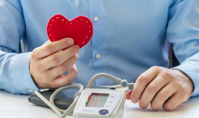 左心房|高血压是如何一步步导致房颤的？只需四步，脑梗随时都可能发生