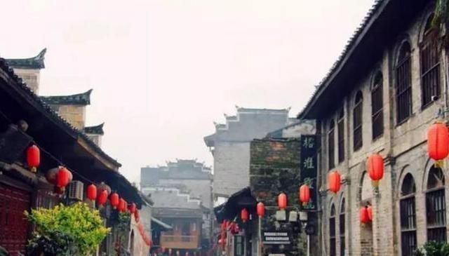 门票|中国待开发的4A古镇生活气息浓厚,有150座吊脚楼还没门票
