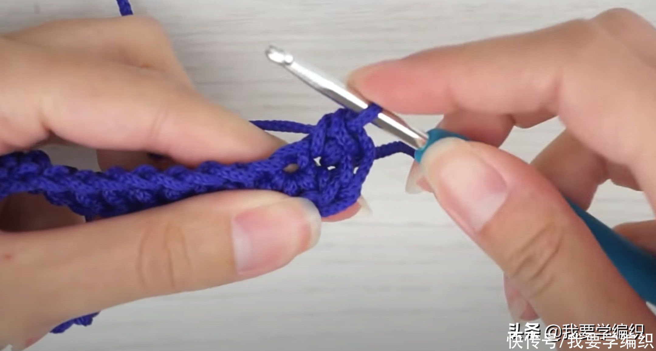 小包|洋气的链条小包自己就能钩一个，折叠链接包教程，容量一点也不小