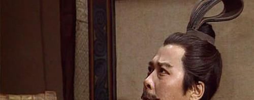 失误|诸葛亮的隆中对看似完美，却存在一重大失误，庞统早就知晓