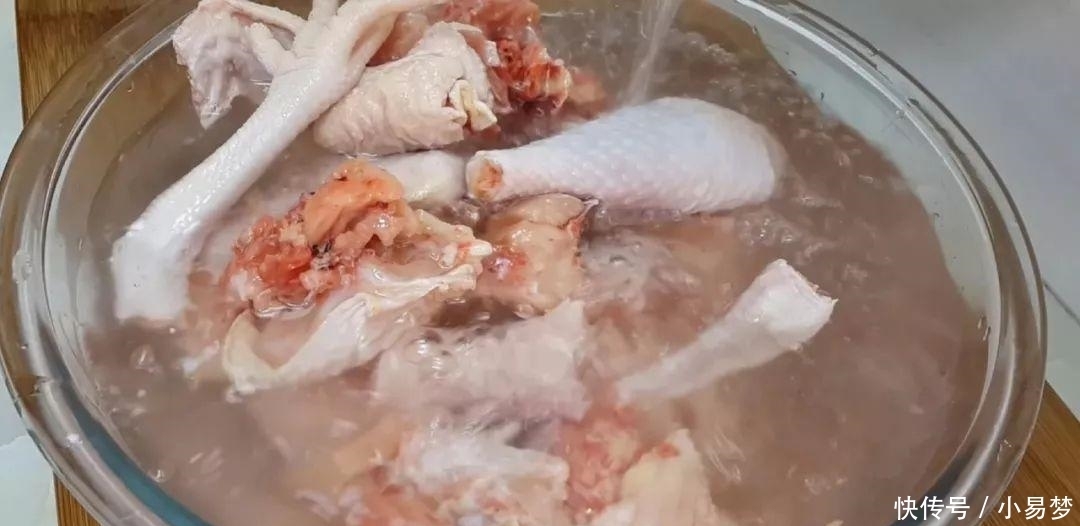 鸡肉这样做才好吃，掌握这个秘诀，一顿多吃两碗饭，一锅都不够吃