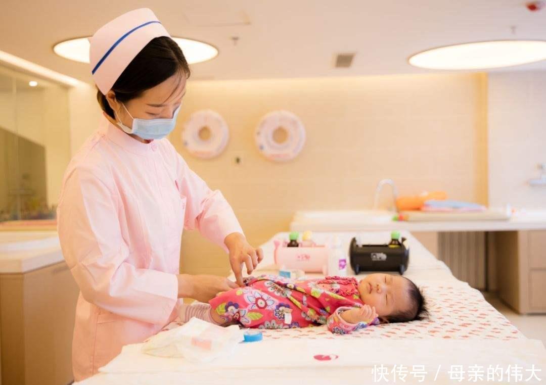 监控|家里请保姆后,8岁儿子总想睡觉,父母查看监控后奖励保姆5万元