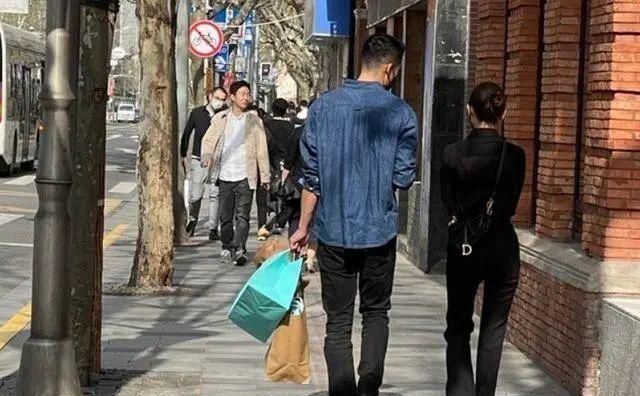 恋爱真人秀批量上线,女星都靠相亲节目找对象?