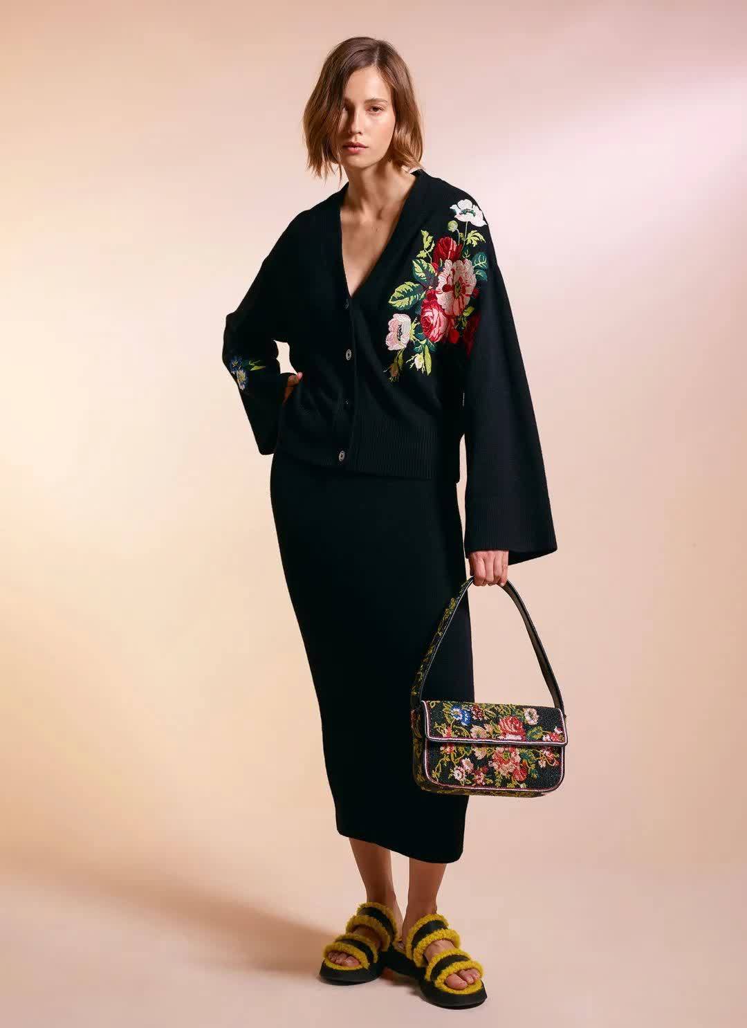 yeezy|目测增高10cm 的凉鞋你不馋吗?