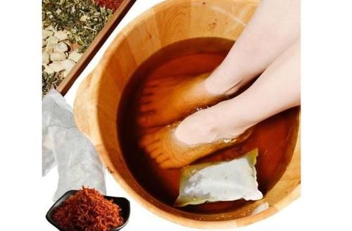  好处|泡脚水里加点藏红花，3个好处或许会悄悄找上你，就看你会不会泡了！