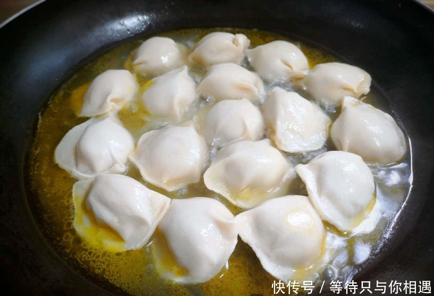 解馋|天冷了,孩子就爱这早餐,10分钟做好,暖胃又解馋,孩子吃不够!