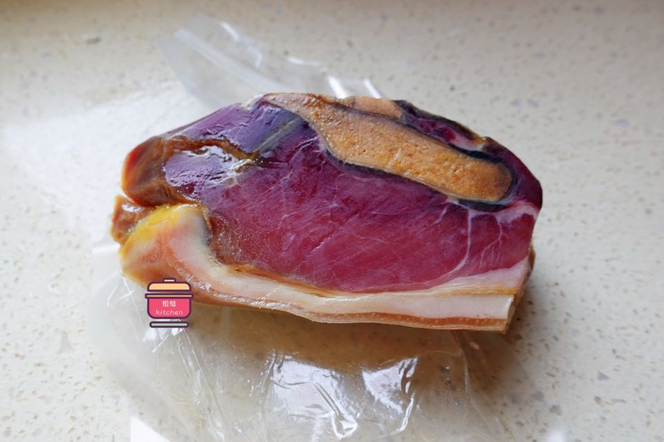 妇女节给家人炖的这锅汤火了，鲜香浓郁，滋润养颜，女人要多喝