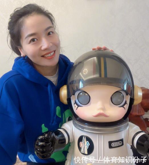 大长腿|女神范!前中国女排队长晒近照:肤白貌美,大长腿,少女感十足