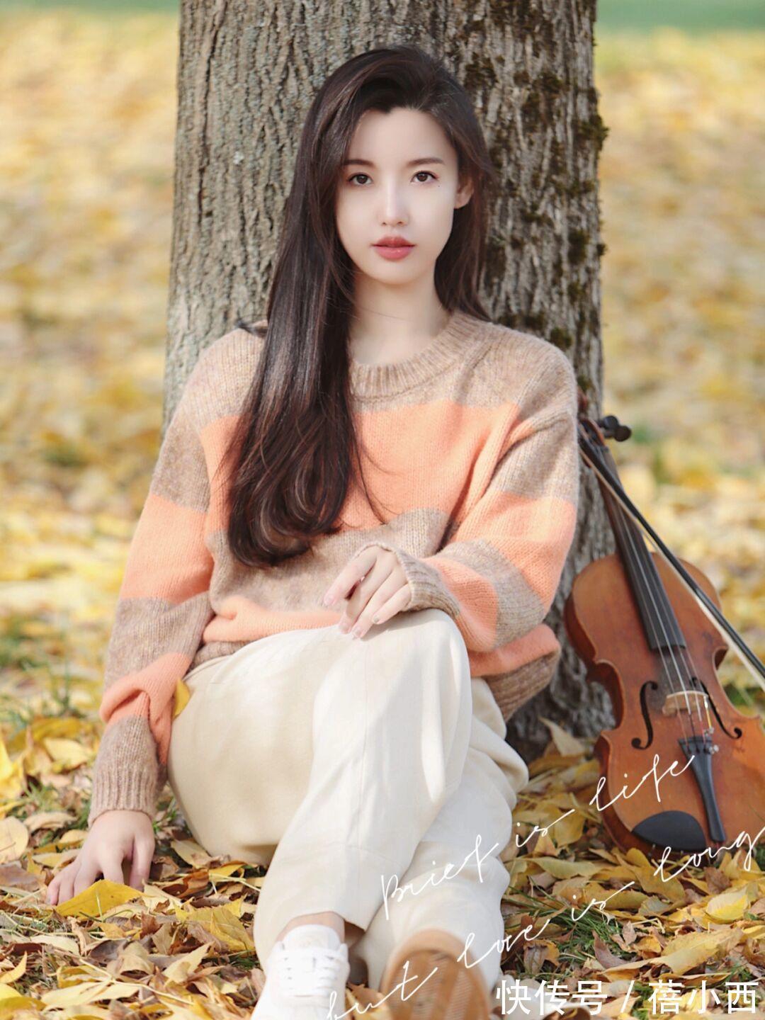 毛衣|春季还是穿“毛衣”最优雅,配裤子和半身裙,都比你想象中更时尚