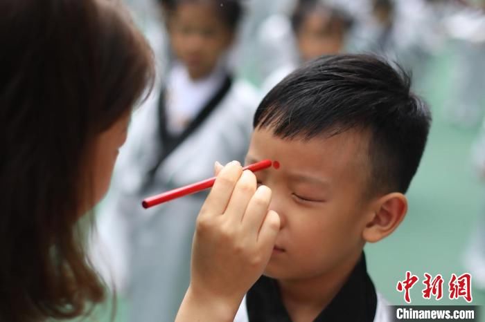 学年|南京小学生开学返校 开启新学年