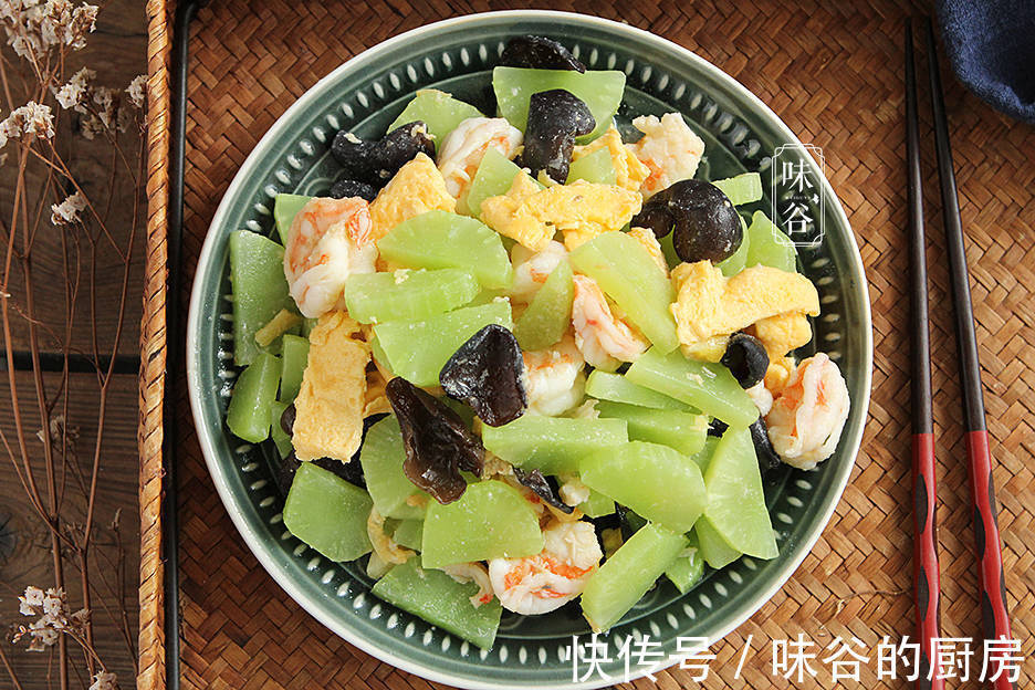 明日小雪,记得给家人吃这8种食物,顺应时节营养足,温暖过冬