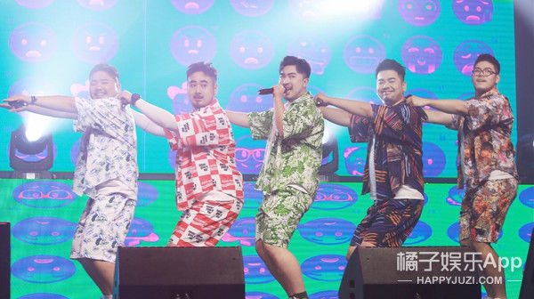 你看这颜值能火成顶流吗?