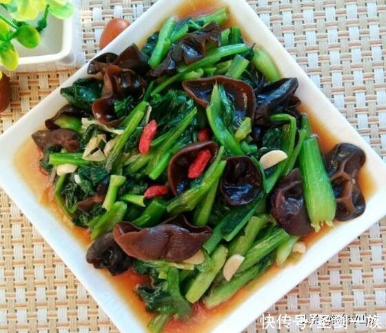 吃一次就不忘的13道家常菜，材料步骤简单，节假日待客不再怂