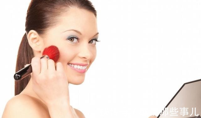 肌肤|容易长斑的七种女性,有你吗做好这些护理可快速缓解色斑!