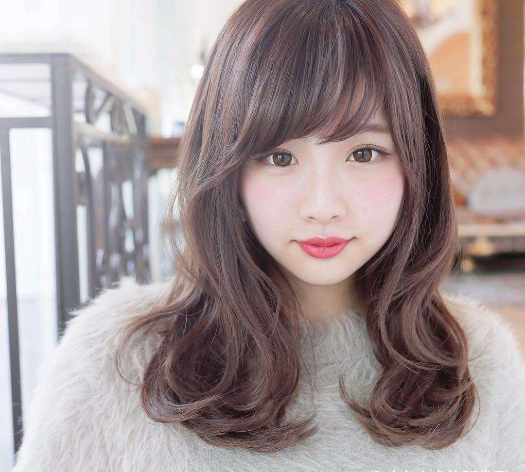 柔卷|10款适合圆脸的中卷发,软弹柔卷时尚减龄,空气刘海显小又瘦脸