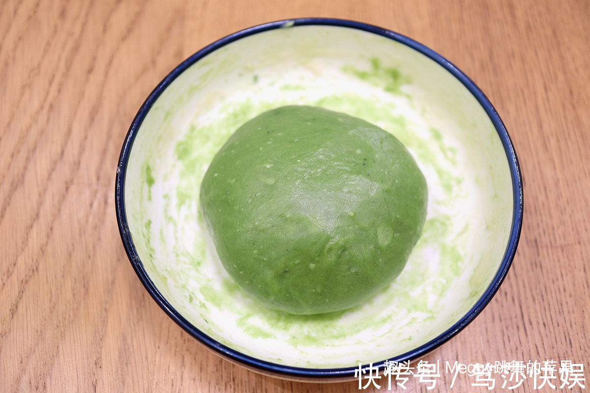 保鲜膜|真佩服苹果姐，1块面做4个2馅2味的吐司，早餐零食还愁啥