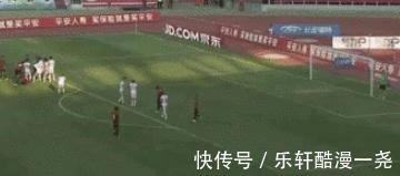 新援|巴萨天价新援让人想起喝水哥意甲中锋秒变梅西 中超那位弱爆了