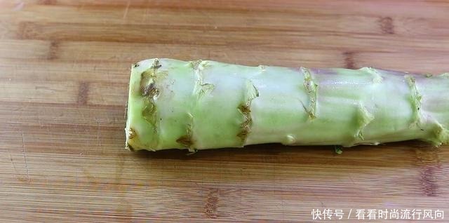 1根莴笋,2个鸡蛋,简单一做,吃一次忘不了,营养解馋又下饭