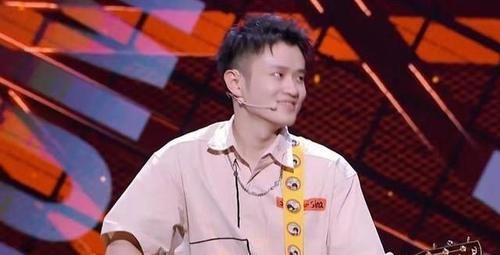 颜怡|《脱口秀大会》王勉退赛，网友：江郎才尽了