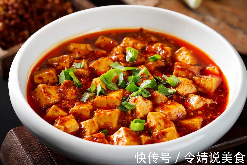 麻婆豆腐总是容易碎，大厨分享一妙招，出锅香嫩入味，不散也不碎