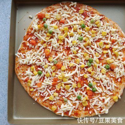 好吃|培根披萨这样做也太好吃了吧！天天吃都不腻