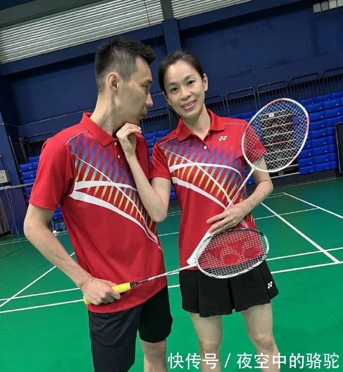 羽毛球|李宗伟再回球场!花千万抗癌成功3年仍消瘦,身家5亿住皇宫附近