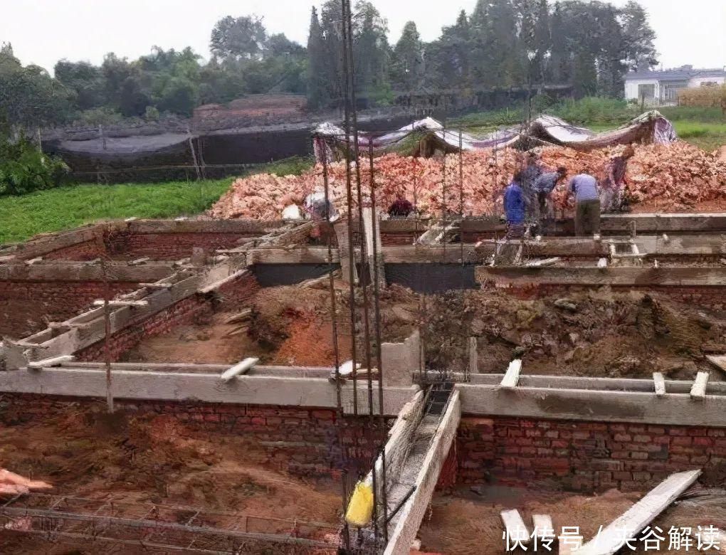 继承法|城镇户口的子女继承父母在农村的房产需要重建，有了新的法律依据！