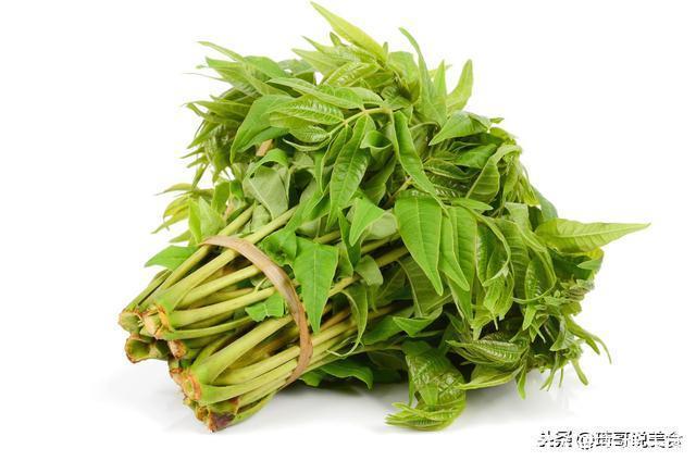 买香椿时,聪明人看见这5种香椿扭头就走,菜贩:我自己都不吃