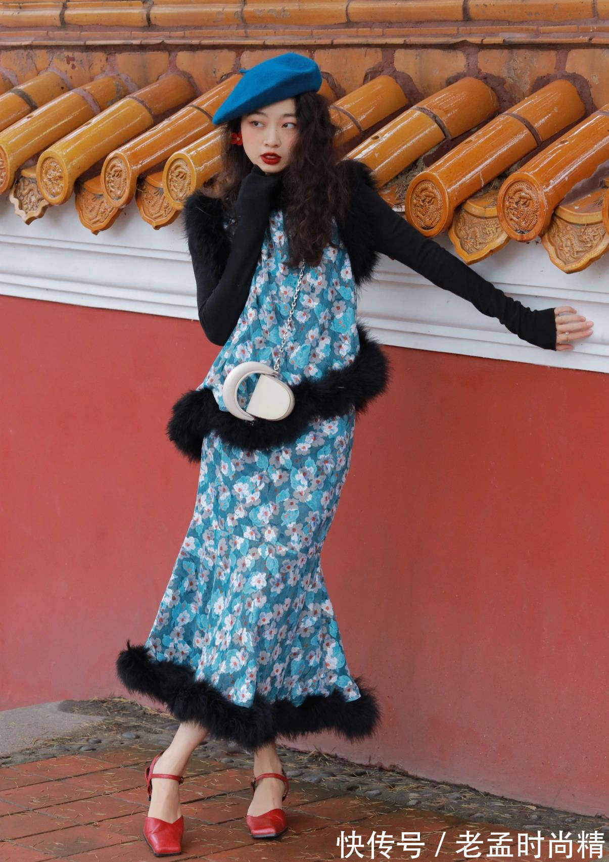 穿搭 半身裙下面不一定配高跟鞋,今年流行这样穿