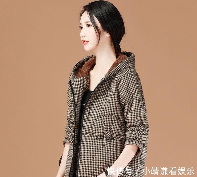格子|今冬又新出一女装,叫“格子棉服”,轻熟时髦,时尚显瘦
