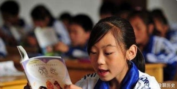 洋洋妈|身上有这5个表现的孩子,上学后多半是“学霸”,你家占了几个