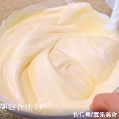 芝士蛋糕|真能Duang~的网红爆款古早蛋糕!口感弹嫩还有流心芝士?