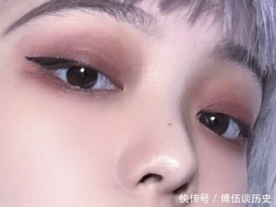 女生|青春期女生想变“薄嘴唇”?改掉这3坏习惯,早晚远离“香肠嘴”