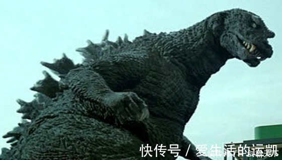 圆谷英二|看到这些奥特曼皮套演员受过的伤,你觉得他们容易吗