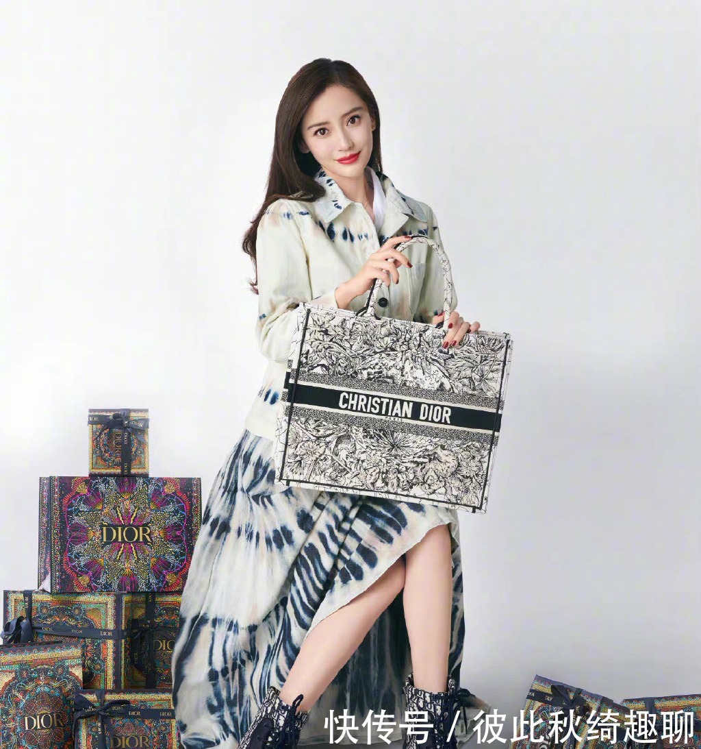 手袋|angelababy品牌圣诞大片来袭~晕染造型搭配拼饰手袋