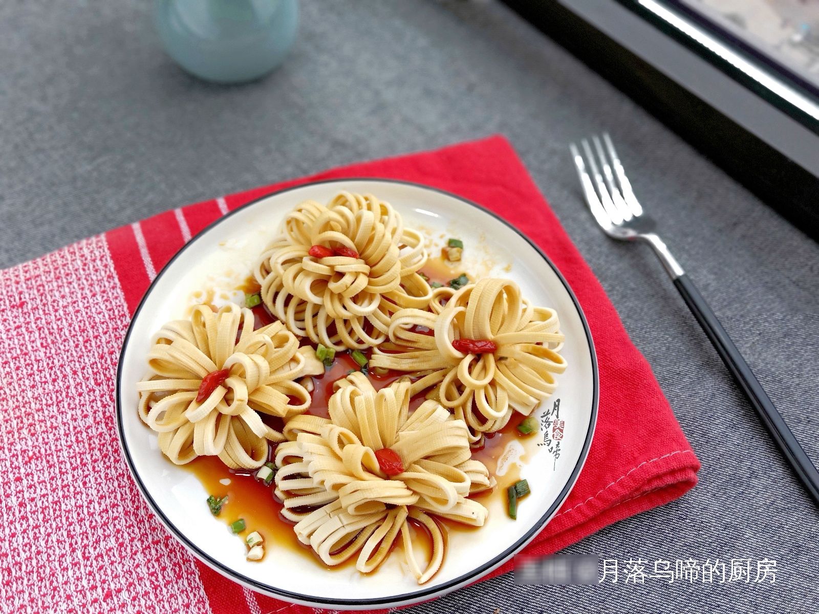  3分钟一道开运年菜，2元钱能做一大盘，简单易做又好吃，快学