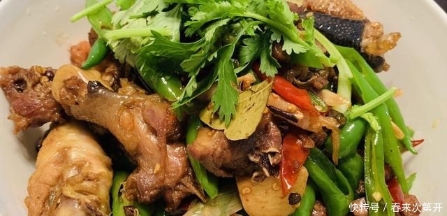 二荆条辣椒5种最好吃的做法,简单美味又过瘾,看看你喜欢吃不?