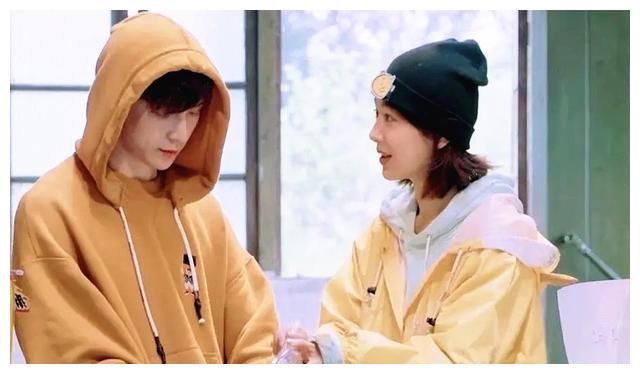 再甜的瓜也是强扭的！《向往的生活》杨紫说出女明星择偶的尴尬