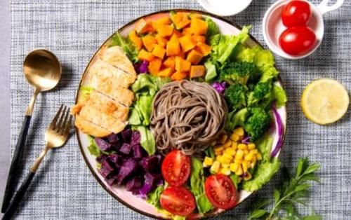 减肥|每天晚上不吃晚餐，除了体重会下降，对身体还会有什么影响呢？