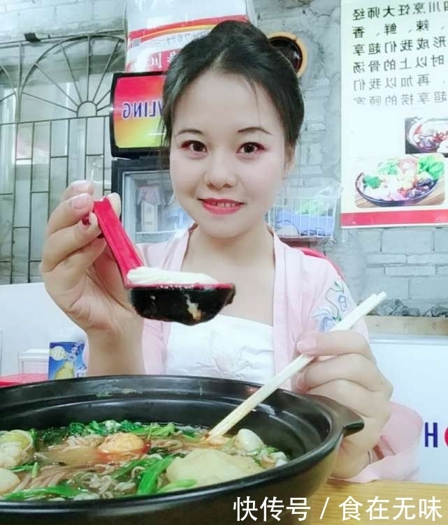 女大学生|女大学生每天穿汉服上课逛街,称“文化力量强大不在乎他人眼光